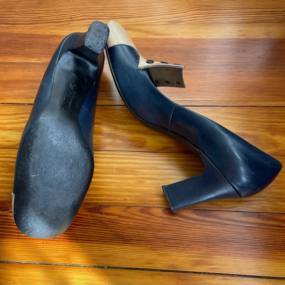 Sweet Vintage Heels - Picture 5 of 7